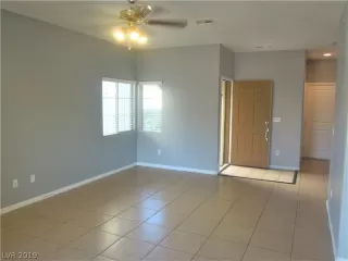 Photo #5: 2117684 Listing 