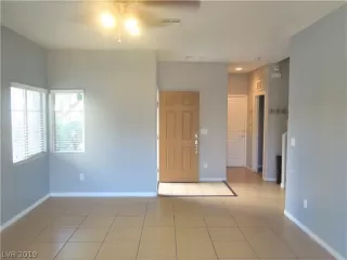 Photo #6: 2117684 Listing 