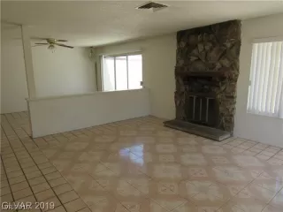 Photo #5: 2117714 Listing