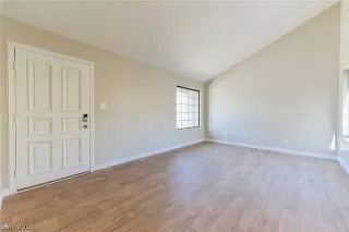 Photo #4: 2117725 Listing 