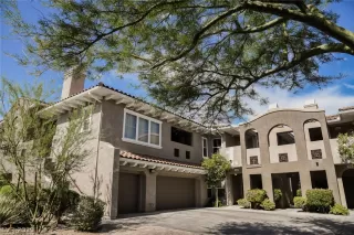 Photo #3: 2117784 Listing