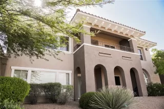 Photo #4: 2117784 Listing