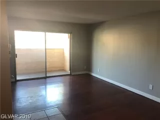 Photo #4: 2117813 Listing