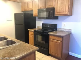 Photo #6: 2117813 Listing