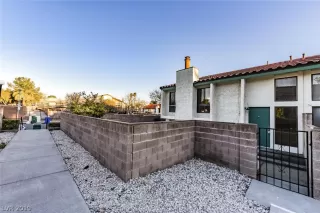 Photo #1: 2117961 Listing 