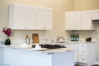 Photo #5: 2117961 Listing 