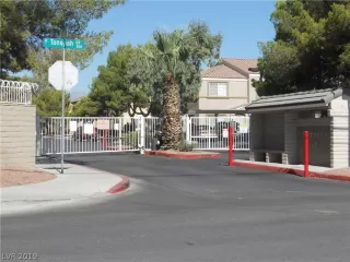 Photo #2: 2117996 Listing