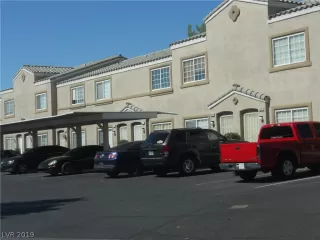 Photo #4: 2117996 Listing