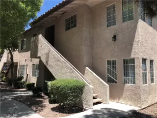 Photo #1: 2118019 Listing 