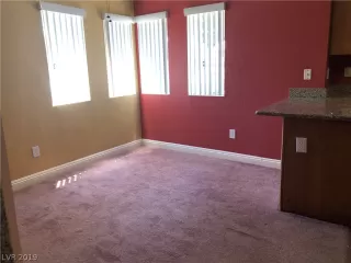 Photo #5: 2118019 Listing 