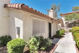 Photo #3: 2118021 Listing