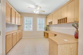 Photo #5: 2118026 Listing 