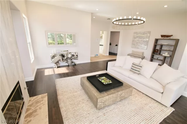 MLS: 2118121 Condo For Sale