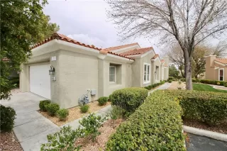 Photo #2: 2118121 Listing 