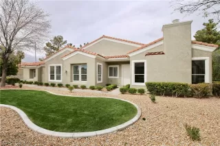 Photo #3: 2118121 Listing 