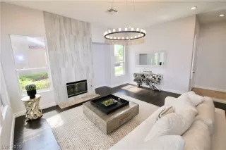 Photo #6: 2118121 Listing 