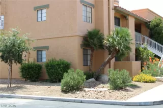 Photo #1: 2118131 Listing