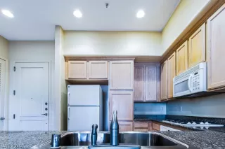 Photo #3: 2118212 Listing