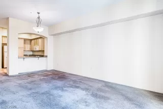 Photo #6: 2118212 Listing