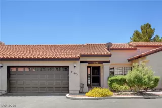 Photo #2: 2118272 Listing