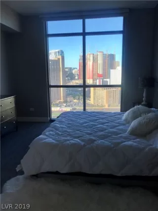 Photo #6: 2118283 Listing