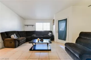 Photo #5: 2118301 Listing 