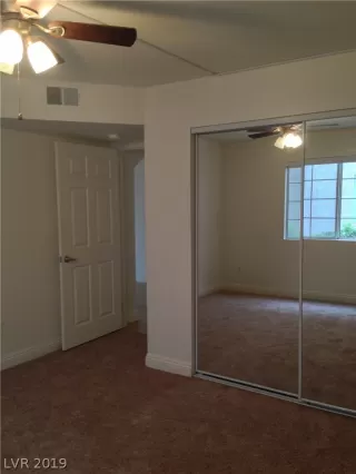 Photo #4: 2118339 Listing 