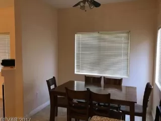 Photo #4: 2118398 Listing