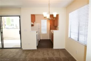 Photo #5: 2118412 Listing