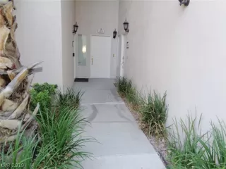 Photo #2: 2118415 Listing 