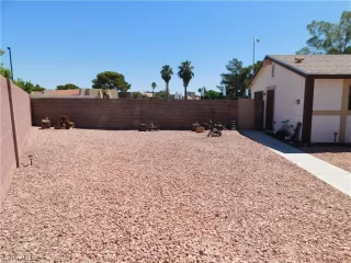 Photo #1: 2118420 Listing