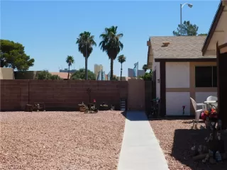 Photo #3: 2118420 Listing