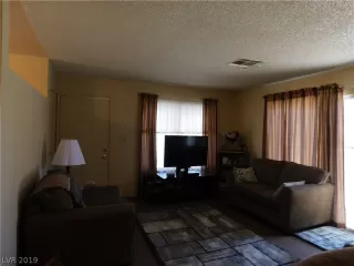 Photo #6: 2118420 Listing