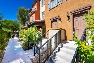 Photo #3: 2118424 Listing