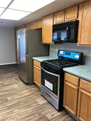 Photo #2: 2118462 Listing 