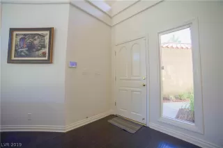 Photo #3: 2118477 Listing 