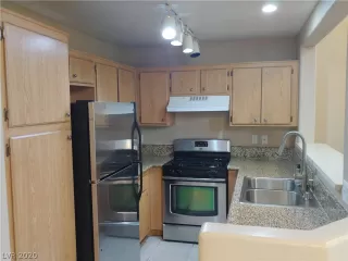 Photo #4: 2118494 Listing 