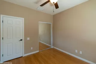 Photo #4: 2118502 Listing 