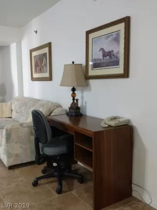 Photo #6: 2118527 Listing 