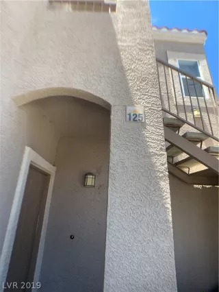 Photo #1: 2118529 Listing 