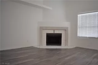 Photo #3: 2118560 Listing