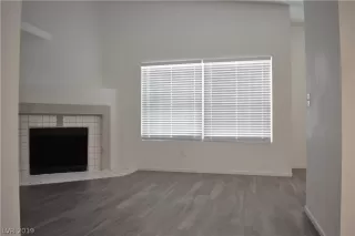 Photo #4: 2118560 Listing