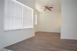 Photo #6: 2118560 Listing