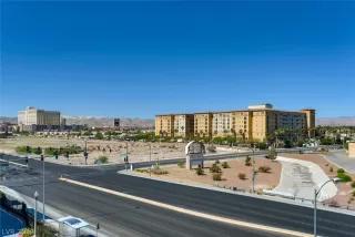 Photo #1: 2118568 Listing 