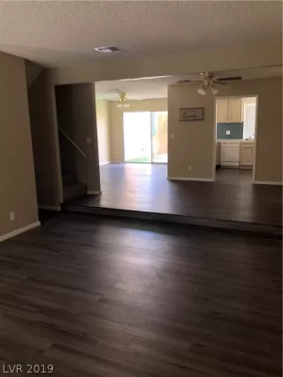 Photo #4: 2118572 Listing 