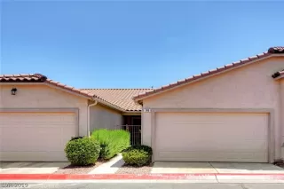 Photo #3: 2118622 Listing