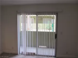 Photo #6: 2118650 Listing