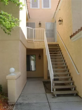 Photo #2: 2118716 Listing 