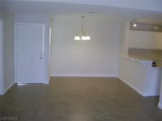 Photo #6: 2118716 Listing 