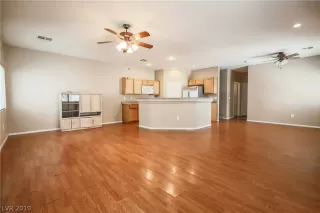 Photo #2: 2118722 Listing 